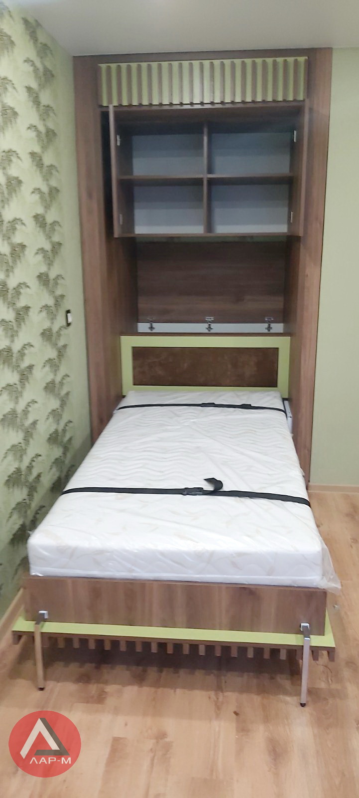 b03